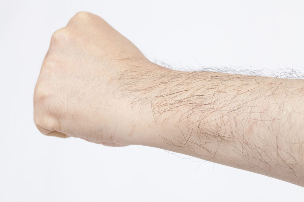 腕を正しく剃る方法